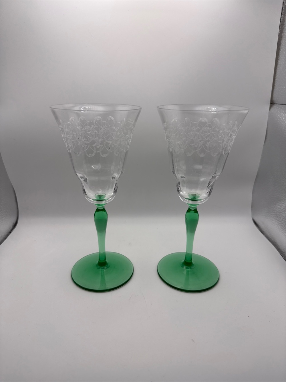 Pair of Vintage Bryce Green Stemmed Water Wine Goblets Etched Loops GLOWS BRIGHT